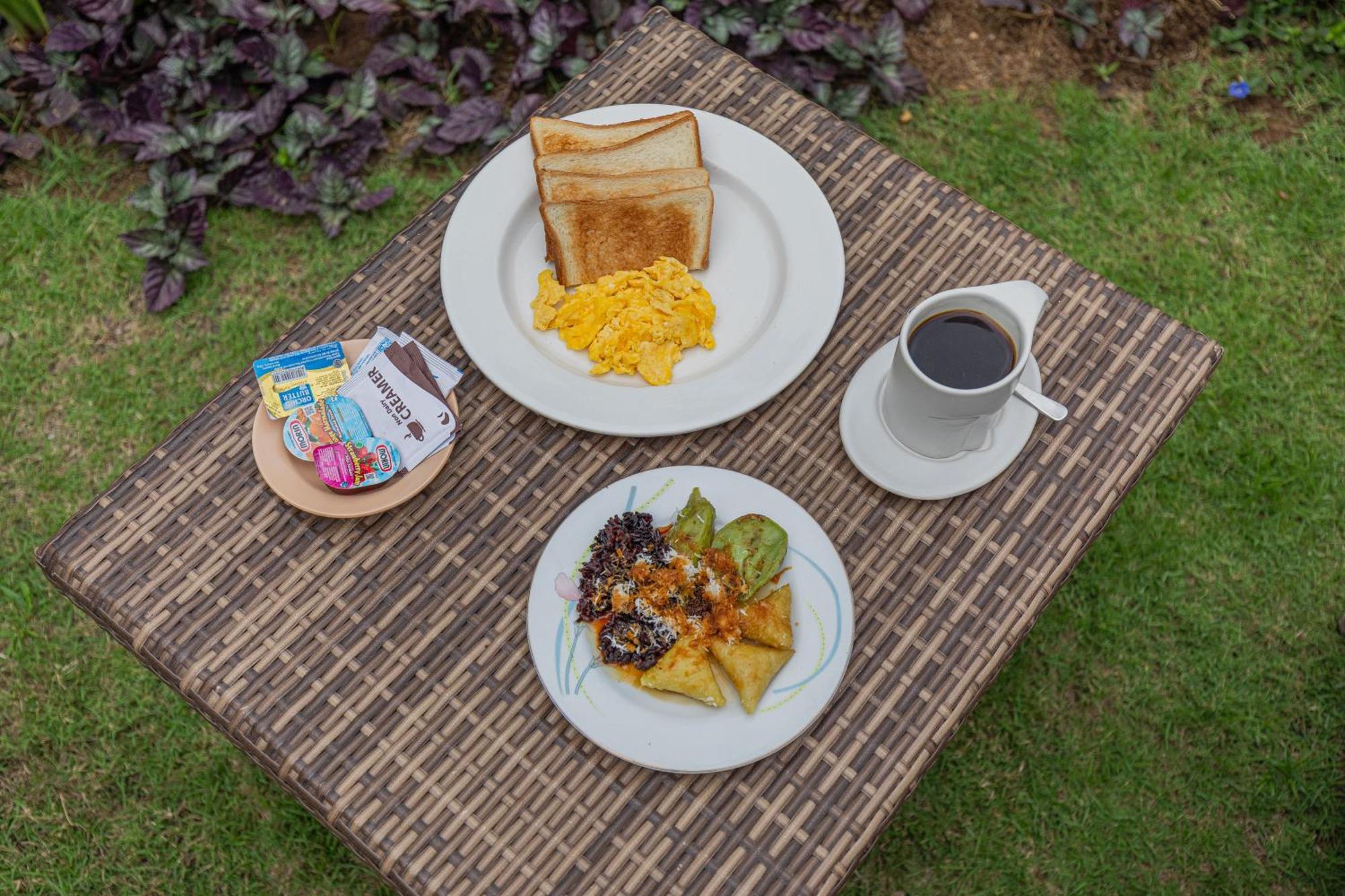 Campuhan Guesthouse Selemadeg Екстериор снимка